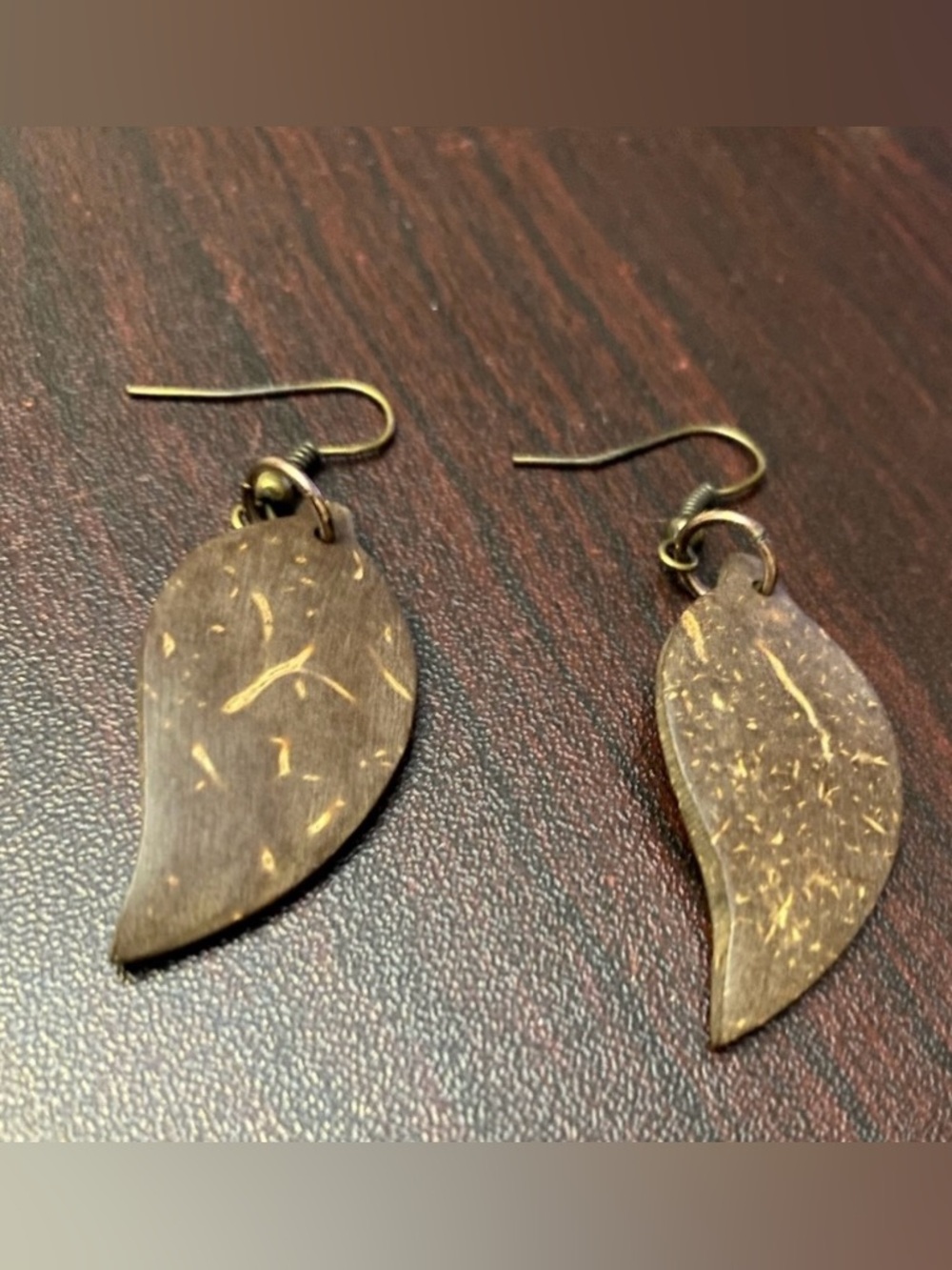 Elegant Brown  dangling   Leaf Earrings